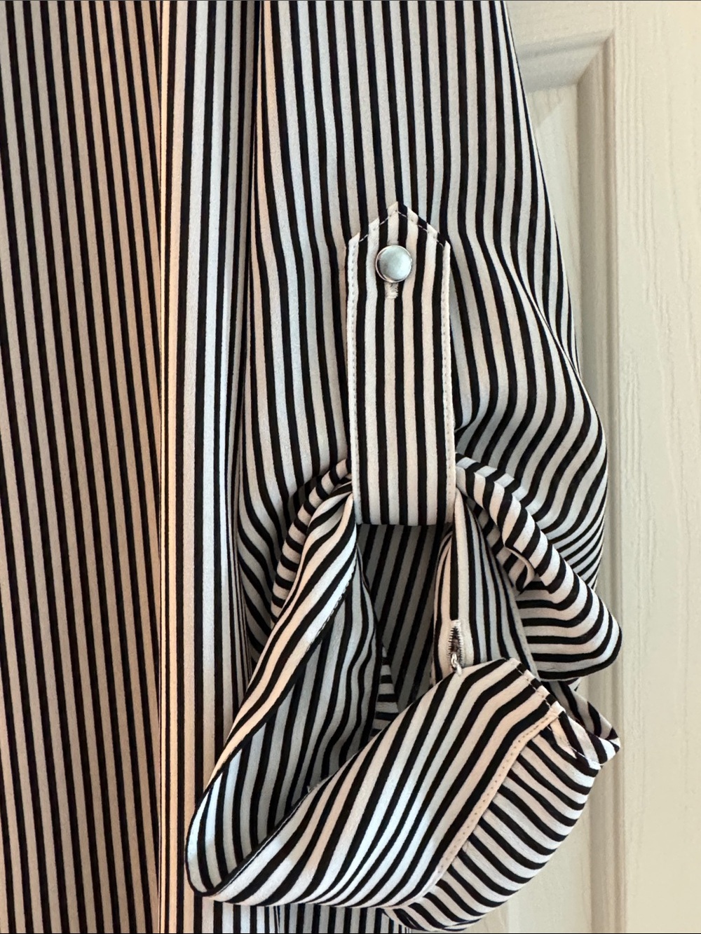 Chico's Black and White Stripe Tunic Top with Lace-Up Neck - Size 3 - Picture 3 of 4